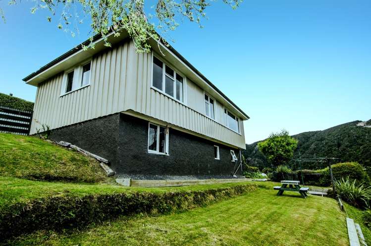 17 Tui Terrace Waipori Falls_0