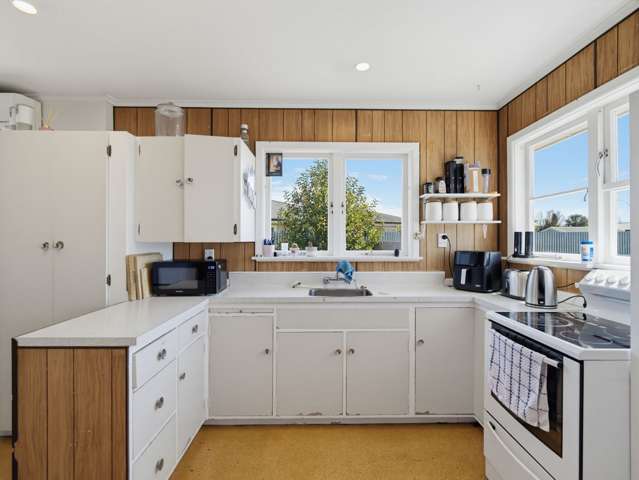 14 Hitchings Ave Onekawa_3