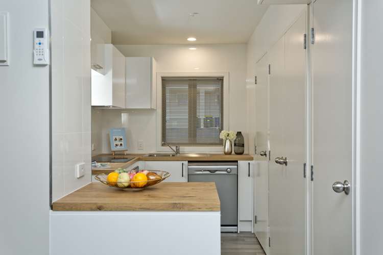 5/4 John Jennings Drive Oteha_3