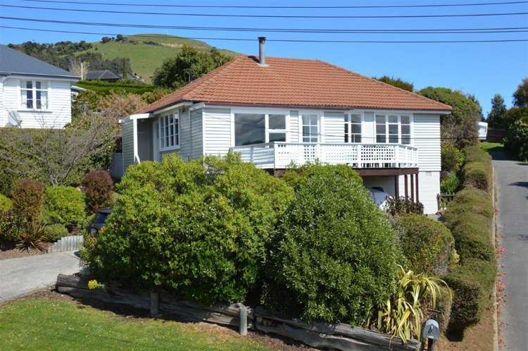 32 Selwyn Avenue Akaroa_12