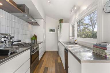 63 Dryden Street_4