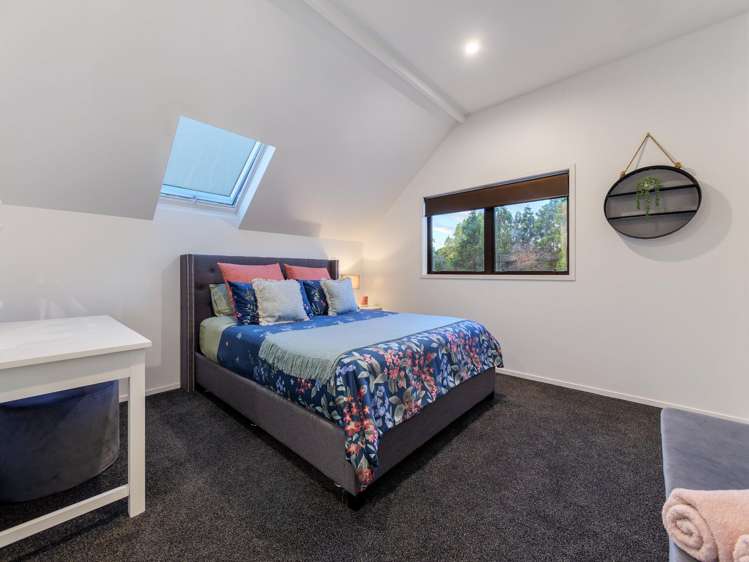 6 Saville Place Pyes Pa_22