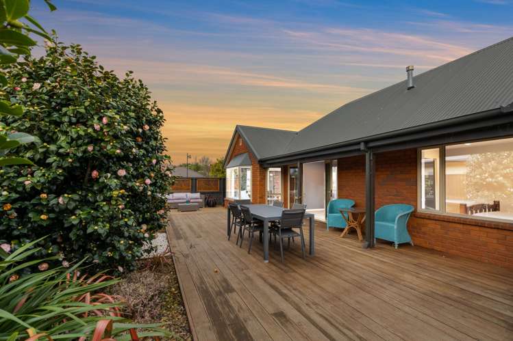 206 Southfield Drive Lincoln_13