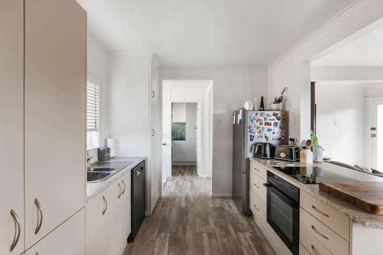 20 Emmett Street Greerton_4