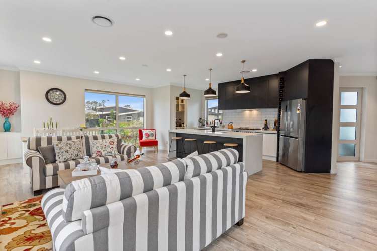 10 Fred White Drive Kumeu_3