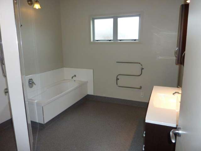 2 Lakemere Way 1087_3