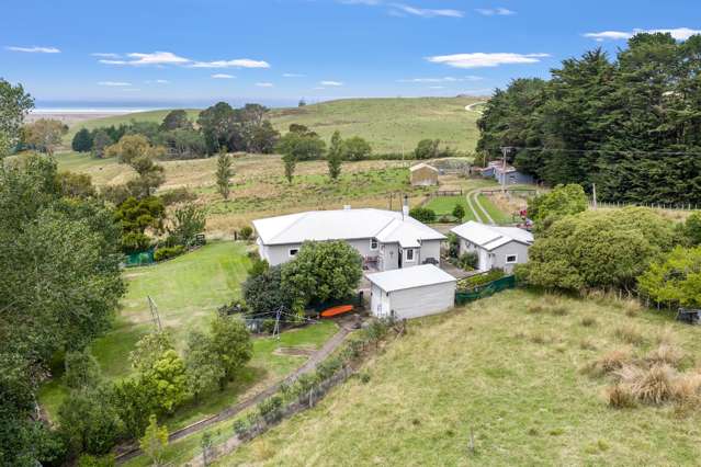 711 Blackhead Road Porangahau_3