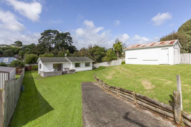 13 Forest Road Raumati South_17