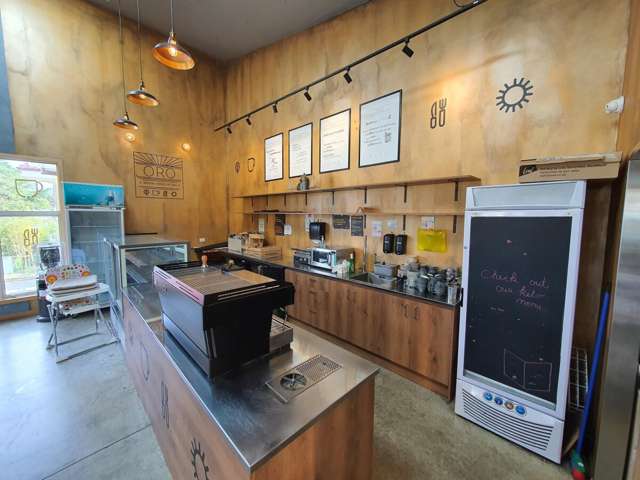 373 West Coast Road Glen Eden_2