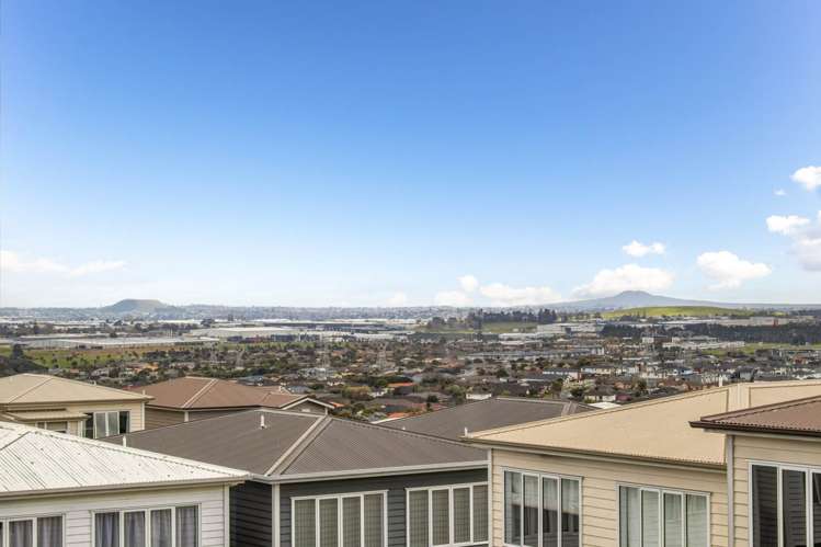 34 Fernly Rise Flat Bush_24