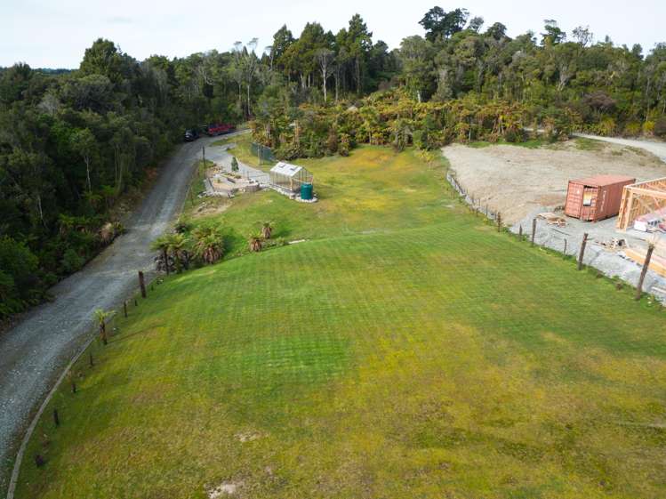 53B Rutherglen Road Paroa_17