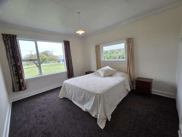 35 Factory Road Paretai_2