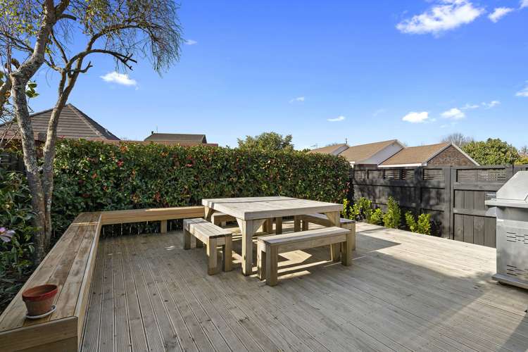 8 Cooper Place Chedworth_11