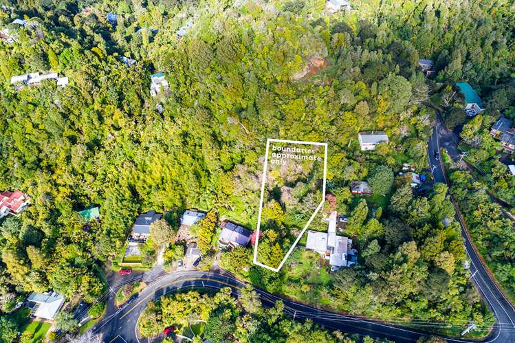 898 West Coast Road Waiatarua_2