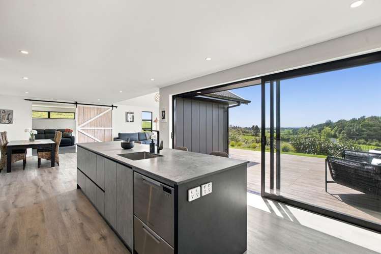 80 Clearview Road Lepperton_11