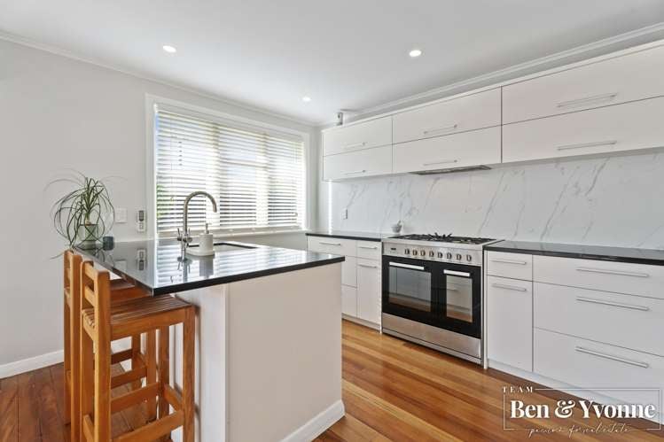 1/15 Coates Crescent Panmure_3