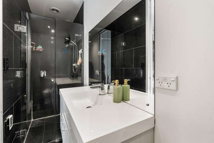 88 Roker Street Somerfield_14