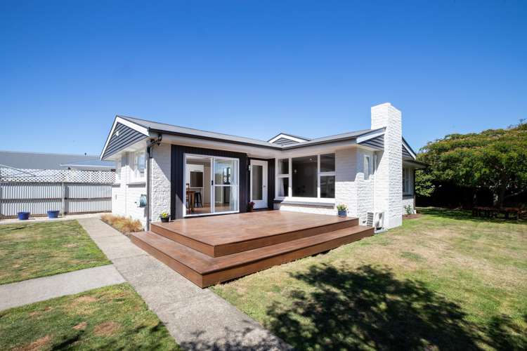 2 Algidus Street Sockburn_15