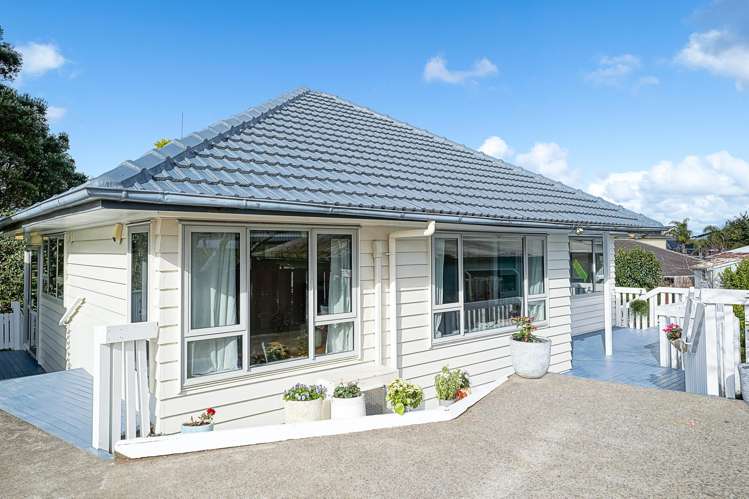 8A Gloria Avenue Te Atatu Peninsula_15