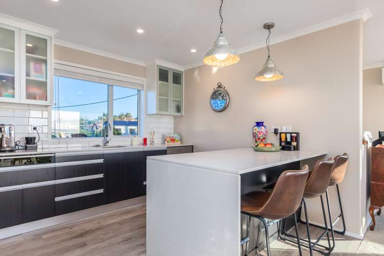 1268b Whangaparaoa Road Gulf Harbour_9