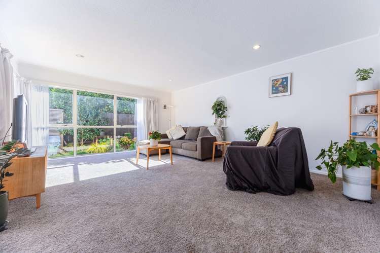 5A Beachwater Grove Paraparaumu Beach_11