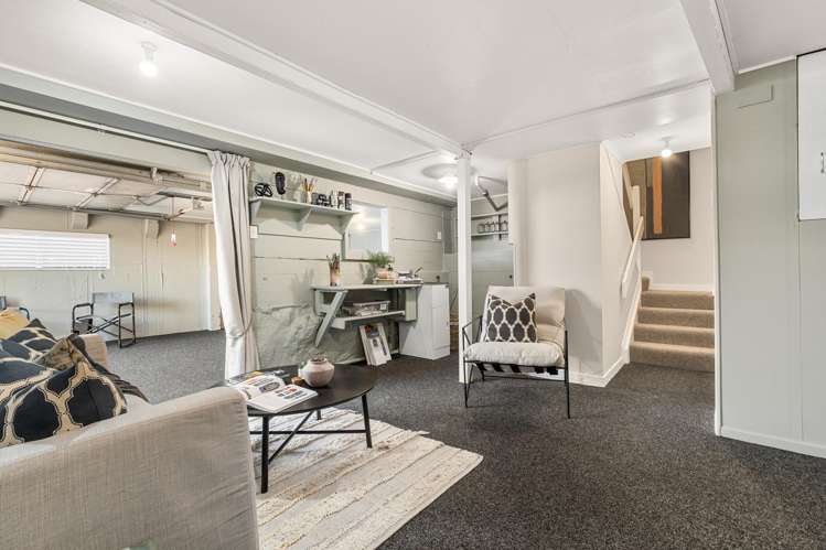 24 Warwick Place Brookfield_23