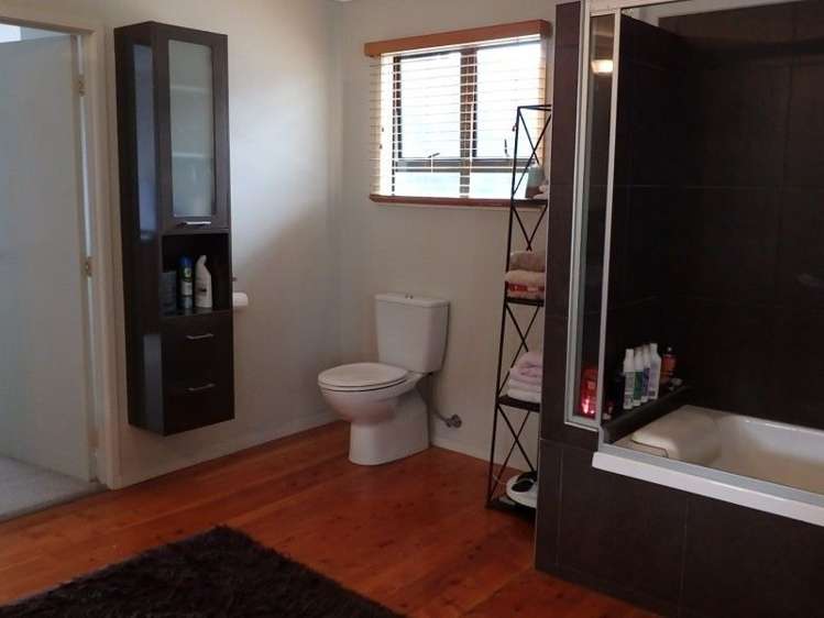 13 Eames Crescent Te Mata_9