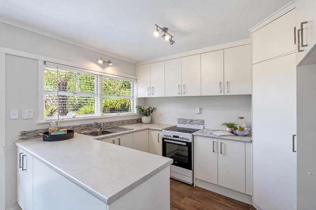 16 Montgomery Crescent Cockle Bay_3