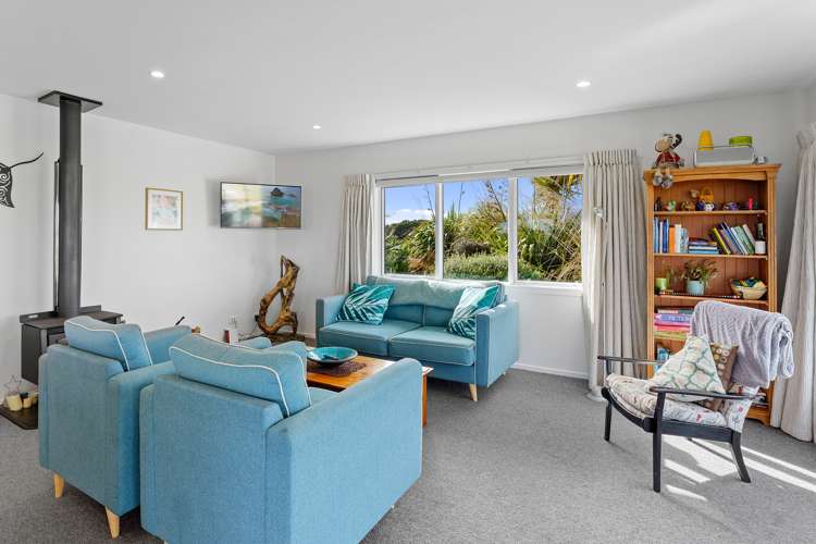 24 Strathnaver Glen Waikawa Beach_7