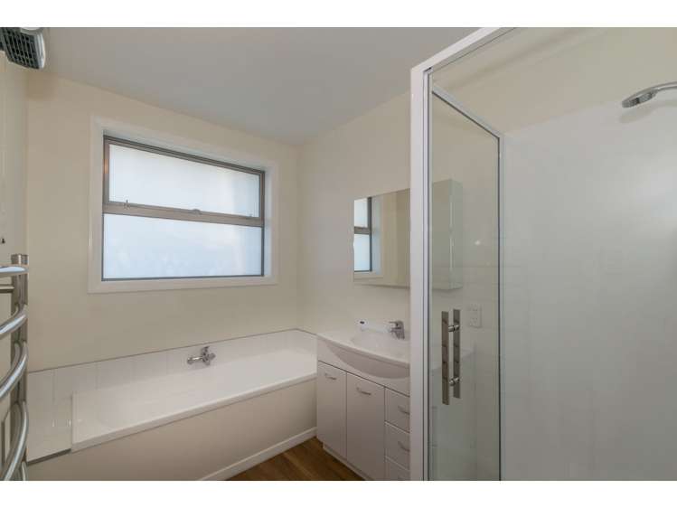 117 Gayhurst Road Dallington_5