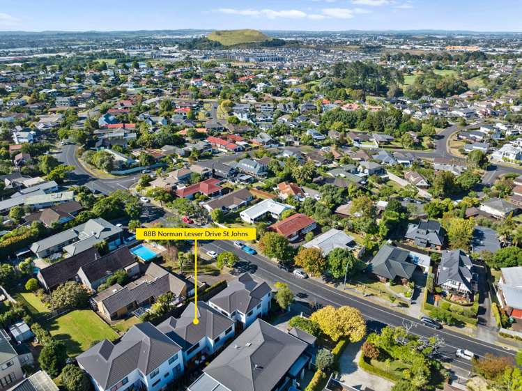 88B Norman Lesser Drive St Johns_28