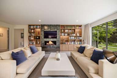 44 Springbank Grove_1