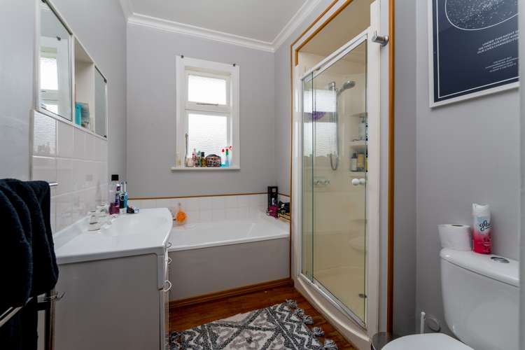 64 Middleton Road Kew_13