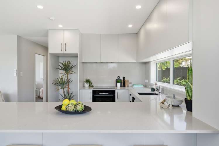 8 Winhall Rise Remuera_9