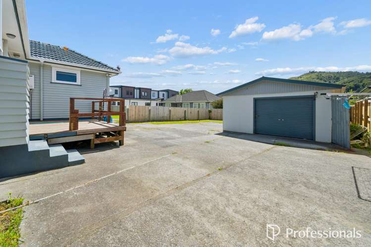 13 Main Road Wainuiomata_21