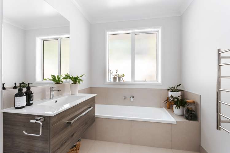 77 Bert Wall Drive Omokoroa_23