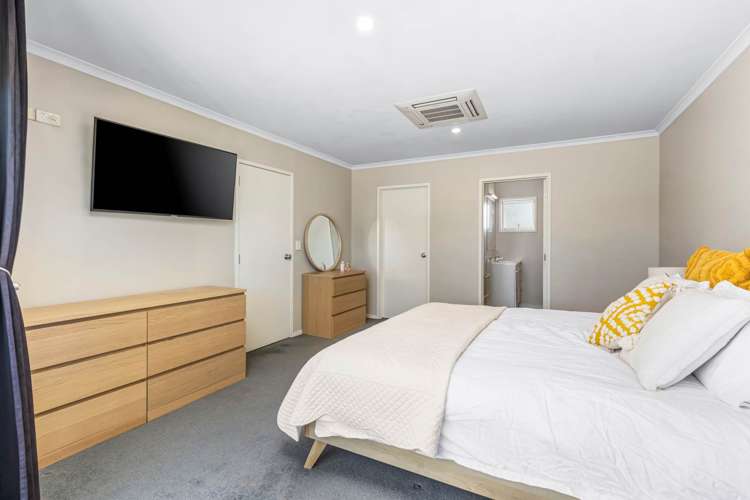 2a Westpark Drive West Harbour Waitakere City Houses for Sale