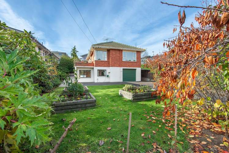 8 Elwyn Crescent Green Island_38