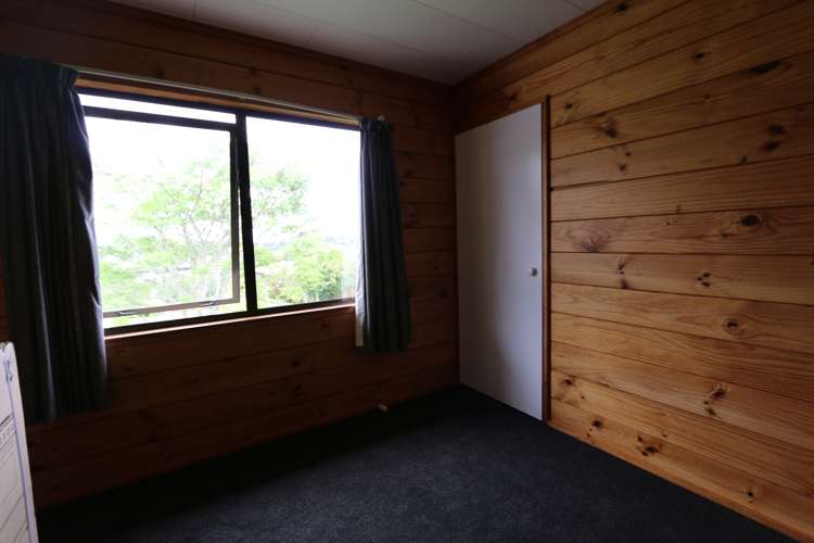 5a Deane Avenue Titirangi_8