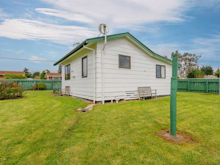 15 Churchill Crescent Shannon_11