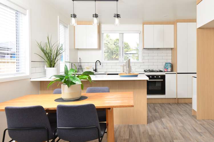 5 Morrison Crescent Glenview_5