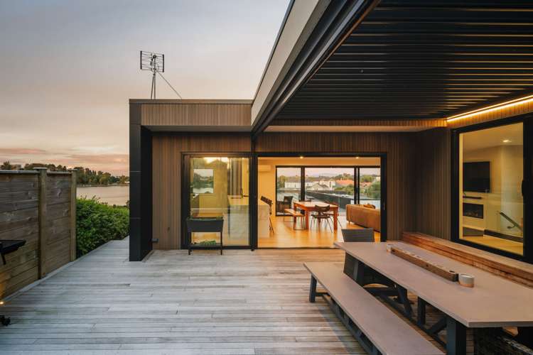 117a Lake Crescent Hamilton Lake_1