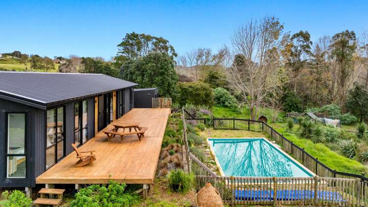 2 Craig Road Pollok_30