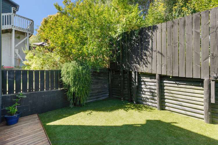 6/7 Don Croot Street Morningside_8