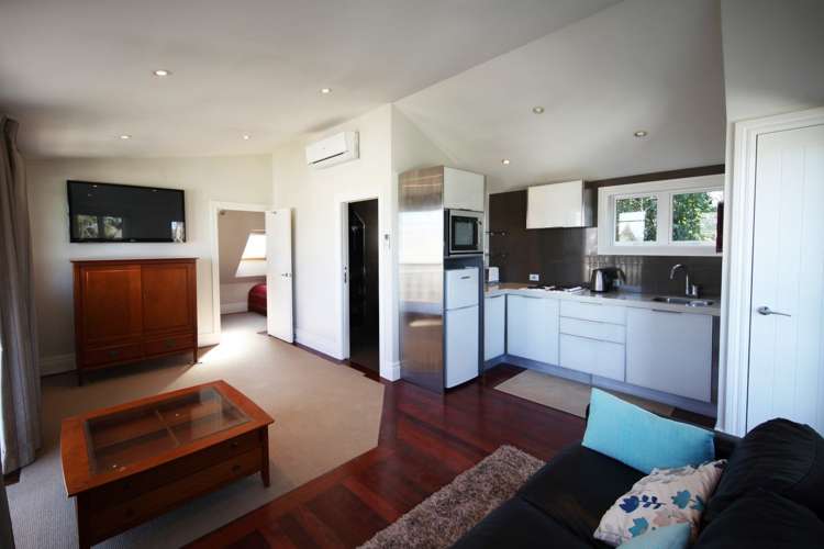 12 Dexter Avenue Mount Eden_19