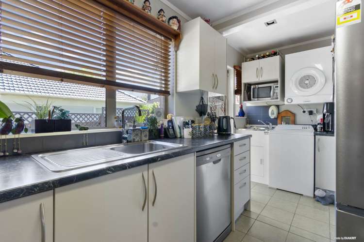 18a Bedford Street Te Atatu South_7