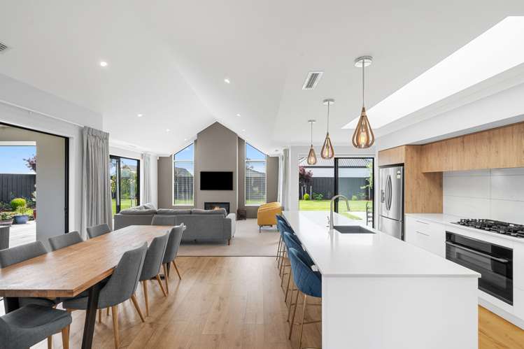 8 Hull Crescent Lincoln_5