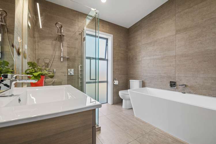 14 Corsair Crescent Burleigh_20