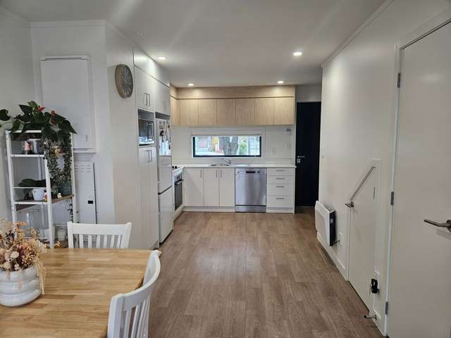 2/3 Rimu Road Mangere Bridge_2