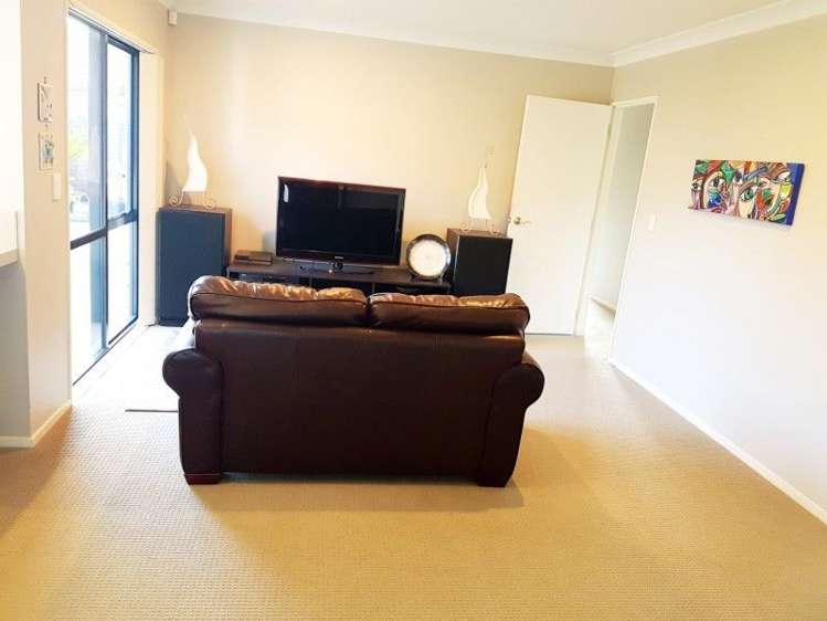 10 Bellshill Close Wattle Downs_15